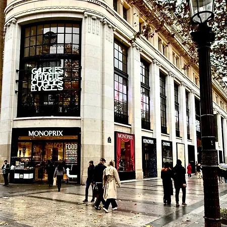 Family Champs Elysées Appartamento *